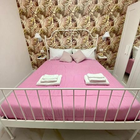 B&B Carme Наполи Екстериор снимка