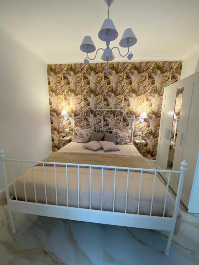 B&B Carme Наполи Екстериор снимка