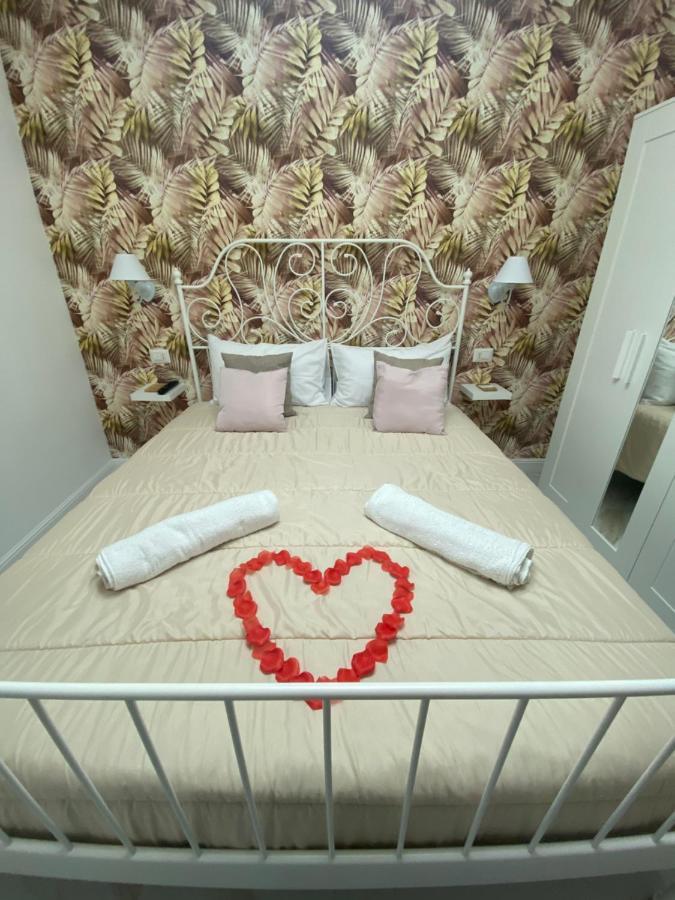 B&B Carme Наполи Екстериор снимка