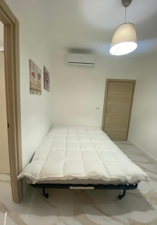 B&B Carme Наполи Екстериор снимка